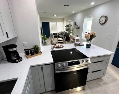 1756 2nd Street Ne - Photo Thumbnail 4