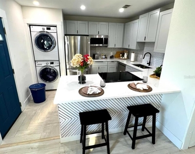 1756 2nd Street Ne - Photo Thumbnail 3