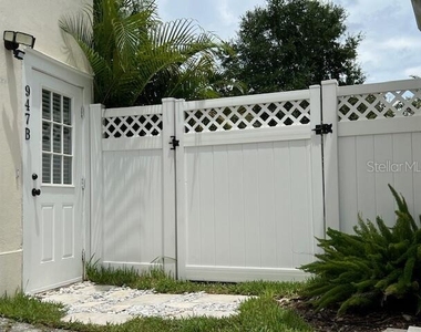 947 Spring Park Loop - Photo Thumbnail 9