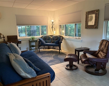 421 Riviera Street - Photo Thumbnail 14