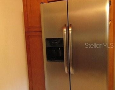 421 Riviera Street - Photo Thumbnail 6