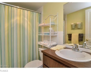 1900 Alamanda Drive - Photo Thumbnail 10