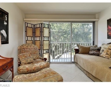 1900 Alamanda Drive - Photo Thumbnail 3