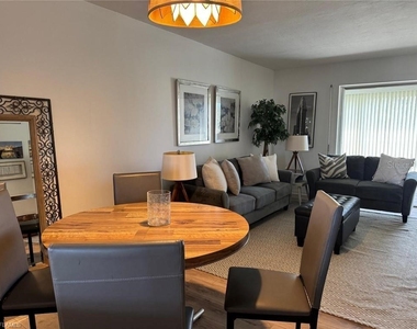 1900 Alamanda Drive - Photo Thumbnail 1