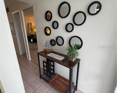 1900 Alamanda Drive - Photo Thumbnail 5