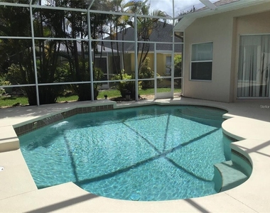 1292 W Hillsborough Boulevard - Photo Thumbnail 1