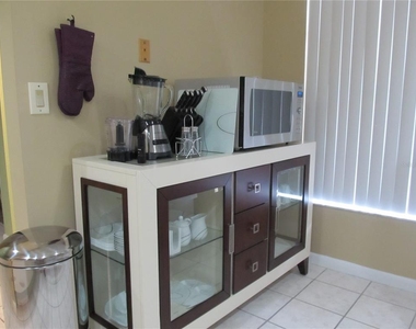 4733 Winslow Beacon - Photo Thumbnail 12