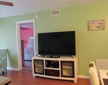 4733 Winslow Beacon - Photo Thumbnail 15