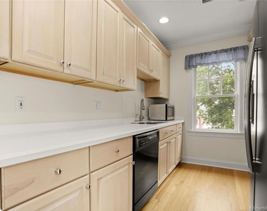 190 Main Street - Photo Thumbnail 8