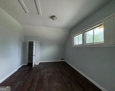 1462 Lucile Avenue Sw - Photo Thumbnail 16