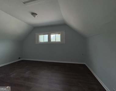 1462 Lucile Avenue Sw - Photo Thumbnail 17