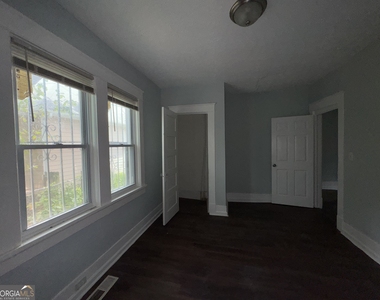 1462 Lucile Avenue Sw - Photo Thumbnail 13