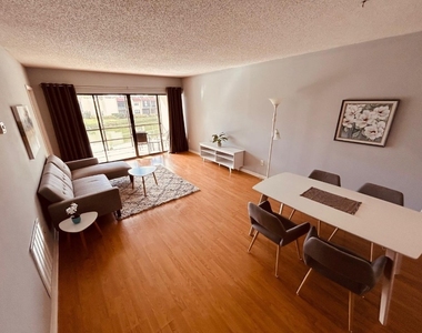 2050 Oleander Boulevard - Photo Thumbnail 15