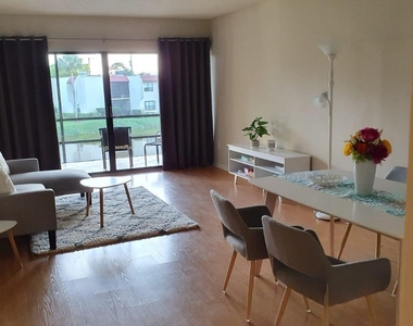2050 Oleander Boulevard - Photo Thumbnail 13