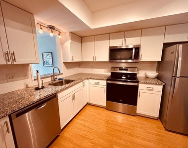 2050 Oleander Boulevard - Photo Thumbnail 7