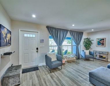 801 Ne 15th Street - Photo Thumbnail 34
