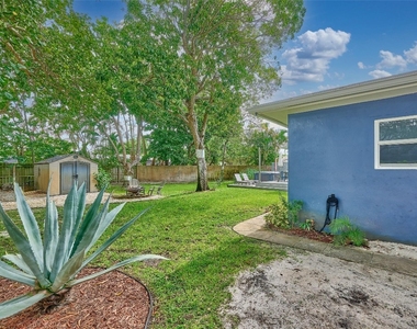 801 Ne 15th Street - Photo Thumbnail 28