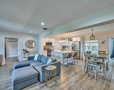 801 Ne 15th Street - Photo Thumbnail 39
