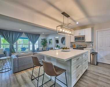 801 Ne 15th Street - Photo Thumbnail 14