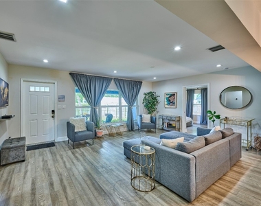 801 Ne 15th Street - Photo Thumbnail 41