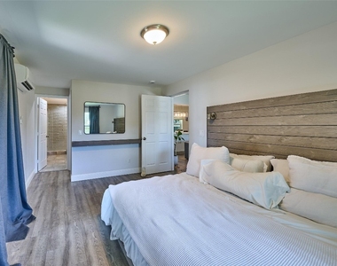 801 Ne 15th Street - Photo Thumbnail 4