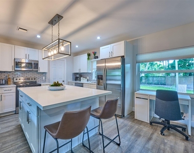 801 Ne 15th Street - Photo Thumbnail 11