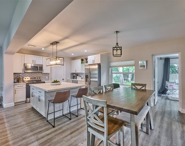 801 Ne 15th Street - Photo Thumbnail 10