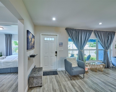 801 Ne 15th Street - Photo Thumbnail 33