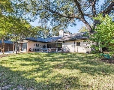7350 Fieldgate Drive - Photo Thumbnail 24