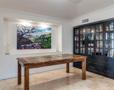 7350 Fieldgate Drive - Photo Thumbnail 9