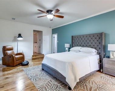 7350 Fieldgate Drive - Photo Thumbnail 14