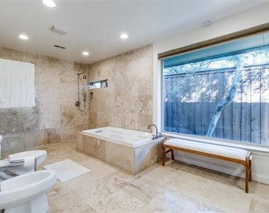 7350 Fieldgate Drive - Photo Thumbnail 16