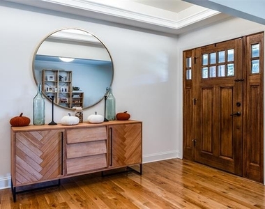 7350 Fieldgate Drive - Photo Thumbnail 2
