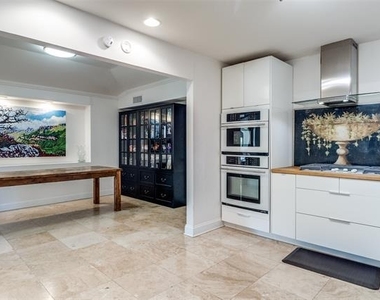 7350 Fieldgate Drive - Photo Thumbnail 12