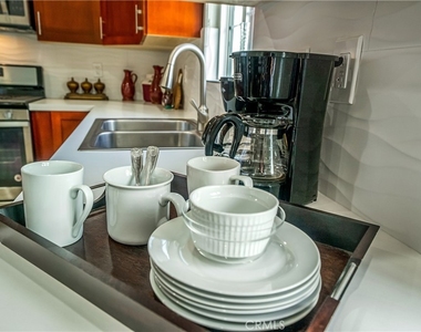1101 N Maclay Avenue - Photo Thumbnail 9