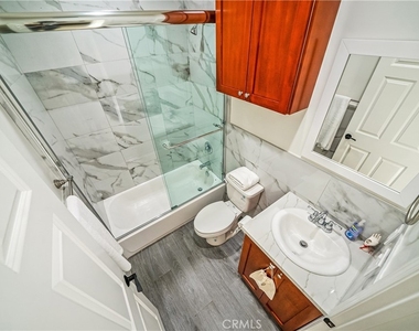 1101 N Maclay Avenue - Photo Thumbnail 12