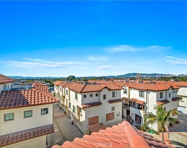 1101 N Maclay Avenue - Photo Thumbnail 37