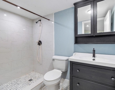 6130 Edwards Road - Photo Thumbnail 13