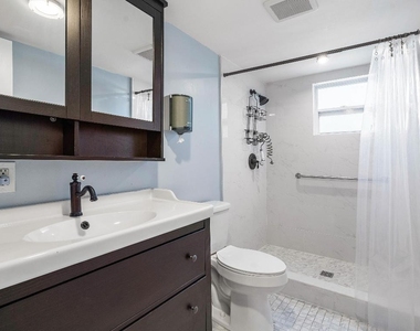 6130 Edwards Road - Photo Thumbnail 9