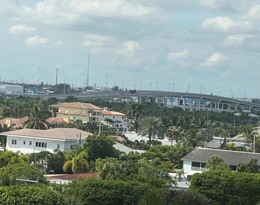 3400 N Ocean Drive - Photo Thumbnail 4