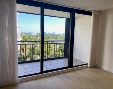 3400 N Ocean Drive - Photo Thumbnail 5
