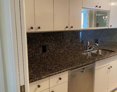3400 N Ocean Drive - Photo Thumbnail 10