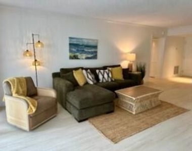 3400 N Ocean Drive - Photo Thumbnail 6