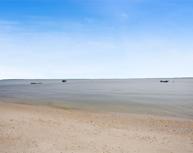 33 Beach Road - Photo Thumbnail 36