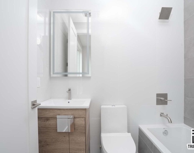1493 Dekalb Avenue - Photo Thumbnail 8
