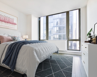 3 West 36th Street - Photo Thumbnail 3