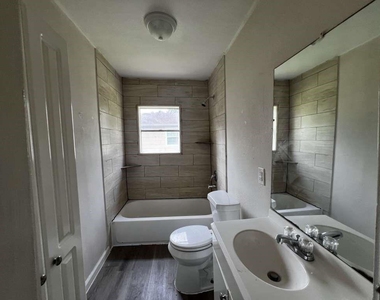 8606 Prairie View Drive - Photo Thumbnail 14