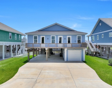 22915 Martes Street - Photo Thumbnail 37
