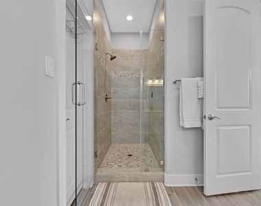 22915 Martes Street - Photo Thumbnail 26