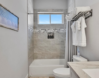 22915 Martes Street - Photo Thumbnail 16